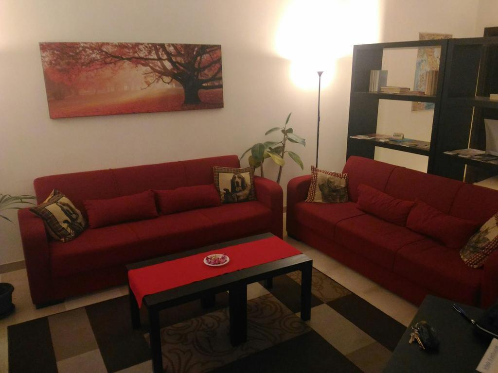 Domus Taranto Unica Sede Hotel ภายนอก รูปภาพ